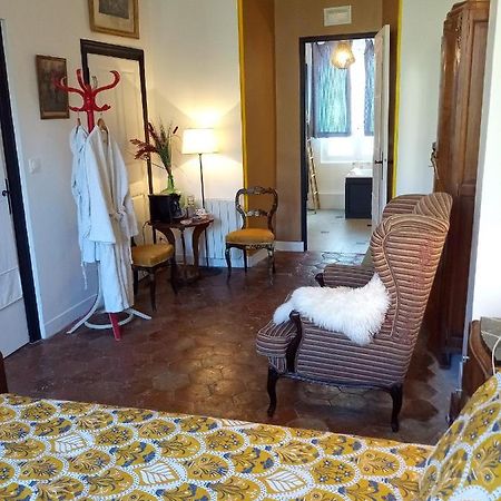 L'Ancien Prieure Bed and Breakfast Lorrez-le-Bocage-Preaux Buitenkant foto