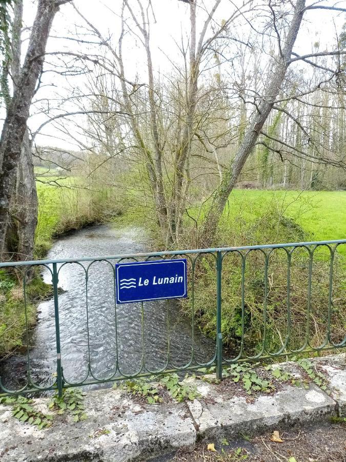 L'Ancien Prieure Bed and Breakfast Lorrez-le-Bocage-Preaux Buitenkant foto