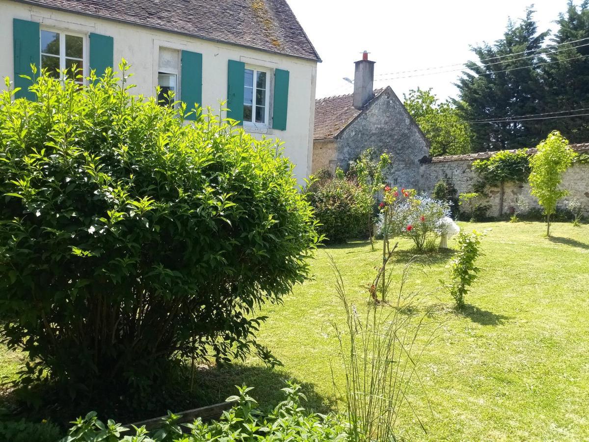 L'Ancien Prieure Bed and Breakfast Lorrez-le-Bocage-Preaux Buitenkant foto