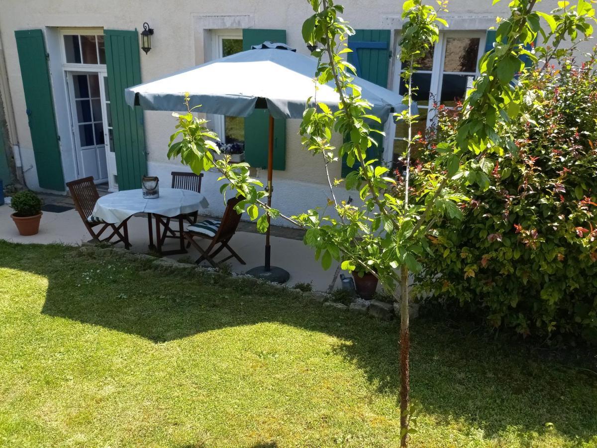 L'Ancien Prieure Bed and Breakfast Lorrez-le-Bocage-Preaux Buitenkant foto