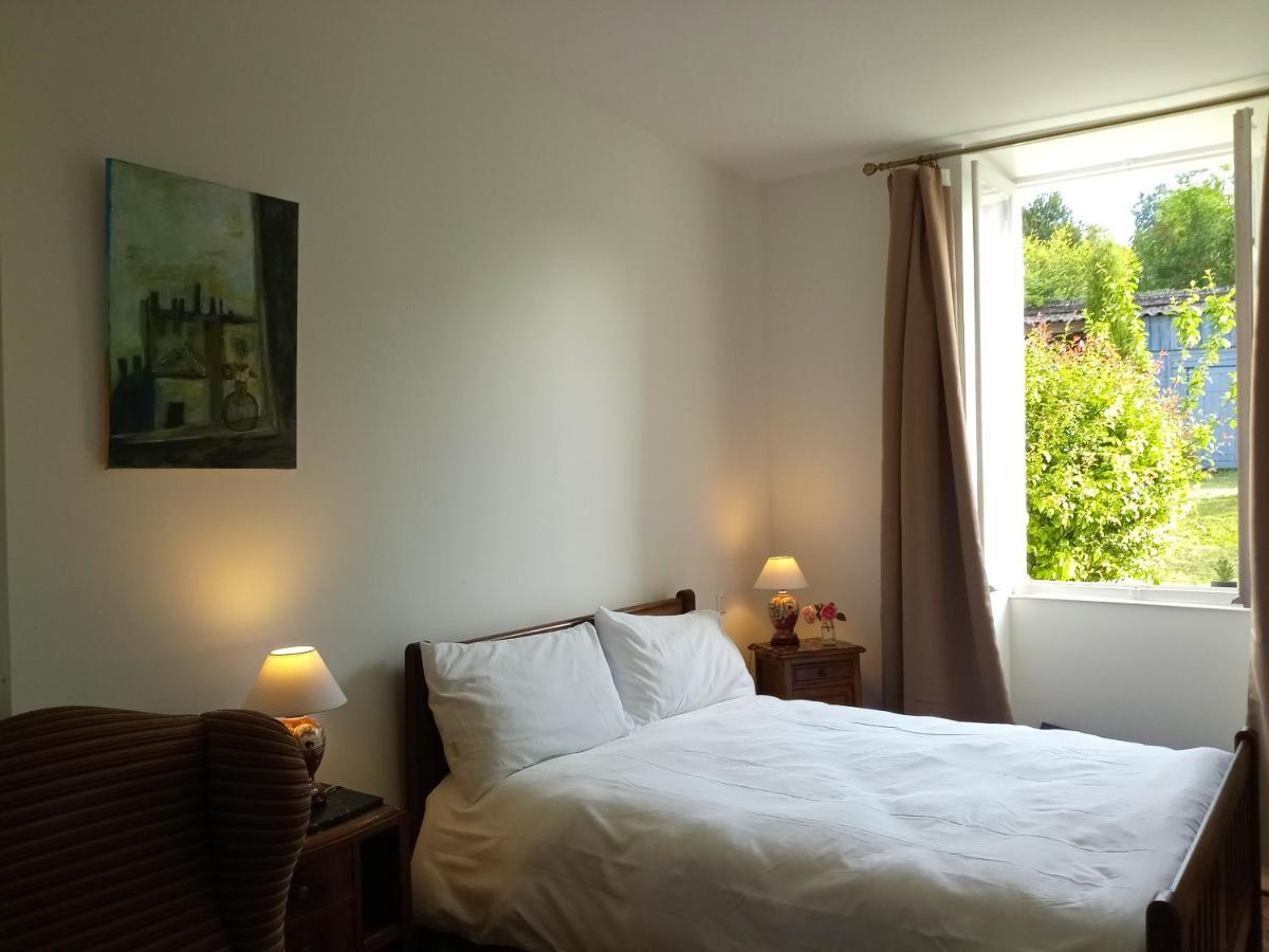 L'Ancien Prieure Bed and Breakfast Lorrez-le-Bocage-Preaux Buitenkant foto